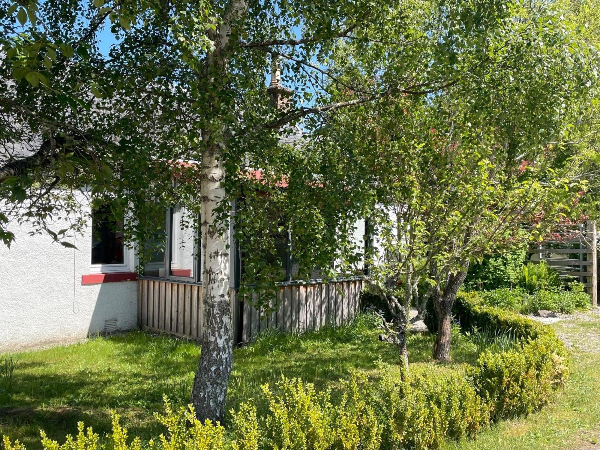 One Bed Cosy Highland Cottage Near Бьюли Экстерьер фото